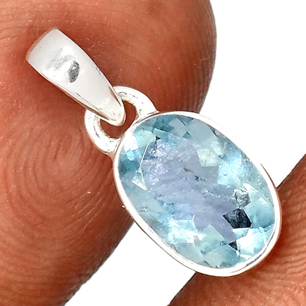 Aquamarine Faceted Pendant
