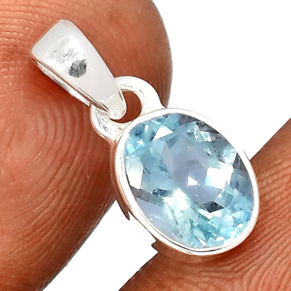 Aquamarine Faceted Pendant