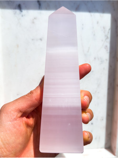 Mangano Calcite large tower