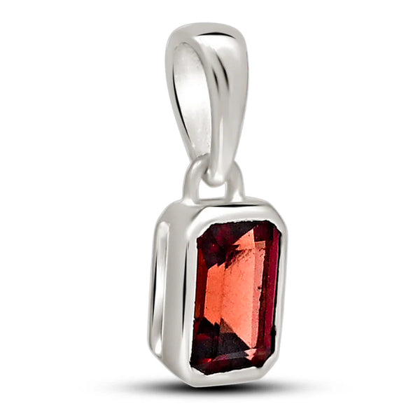 Garnet Pendant 6x4mm